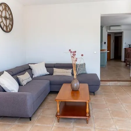 Tizzano Vue Villa
