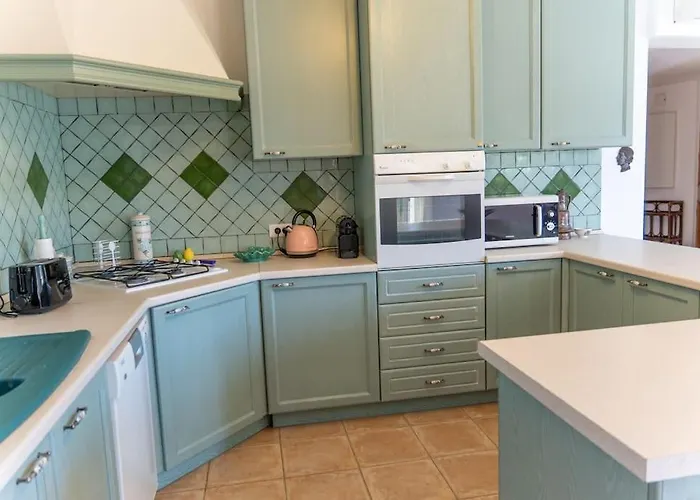 Tizzano Vue Villa Sartène