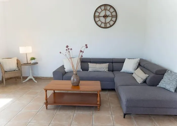 Tizzano Vue Villa Sartène